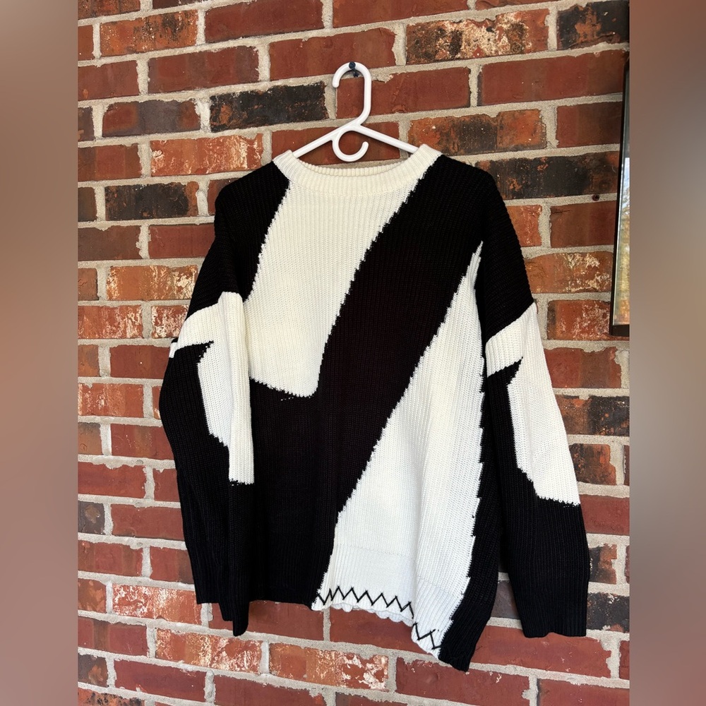 Commense Sweater
